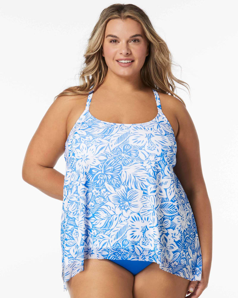Front of a model wearing a size 34DD CURRENT TANKINI in BLUE CRUSH by Coco Reef. | dia_product_style_image_id:332713